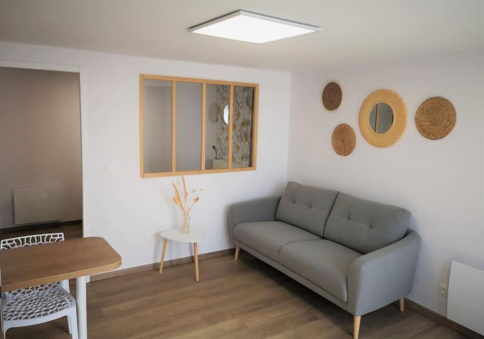 Apartamento T1 Bis Proche Marais Avec Garage A Moto Bourges Exterior foto